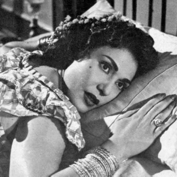 Late famous Egyptian dancer and actress Tahiia Karaoka in one of her most popular movies "Shabab Imra'a" (Youth of a Woman)