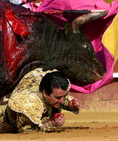 Matador Ortega Cano, The Maestranza bullring, Seville, April 16, 2002.