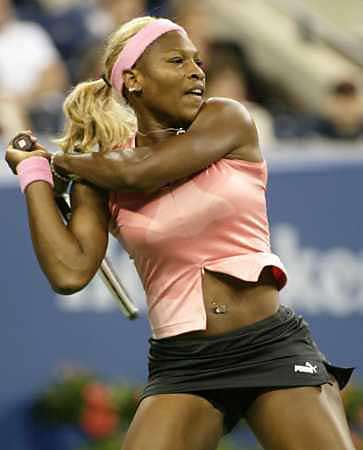 Serena Williams' belly button piercing, U.S. Open, New York, August 30, 2002.