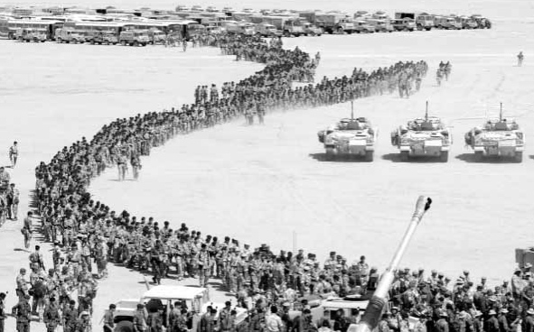 British troops preparing for the invasion, Kuwait, March 15, 2003.