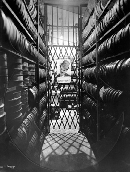 Mutual Film Co., 1600 Broadway, New York, 1918.
