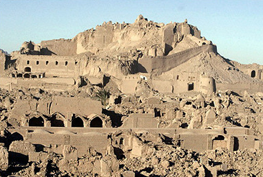 A view of the heavily damaged 2,000-year-old citadel of Bam, the largest mud-brick structure in the world, in the devastated quake-hit city of Bam, southeast Iran, December 26, 2003.