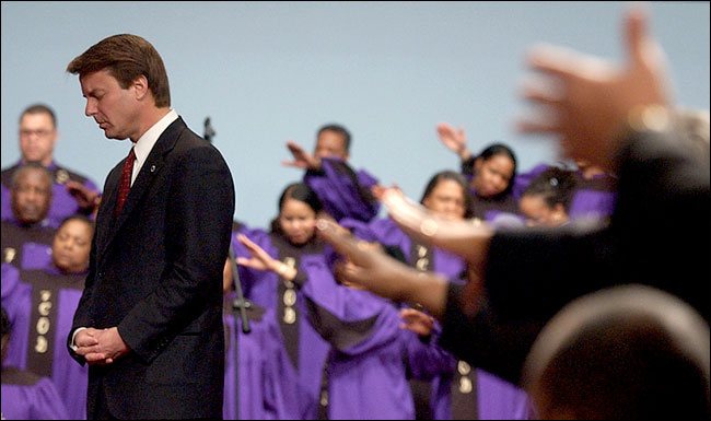 Senator John Edwards during a service at the First Church of God in Columbus, Ohio, February 22, 2004.