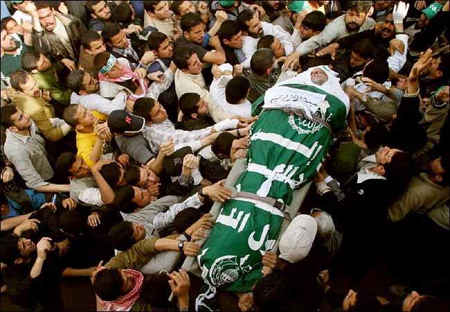 Abdel Aziz Rantisi's funeral, Gaza City, April 19, 2004.