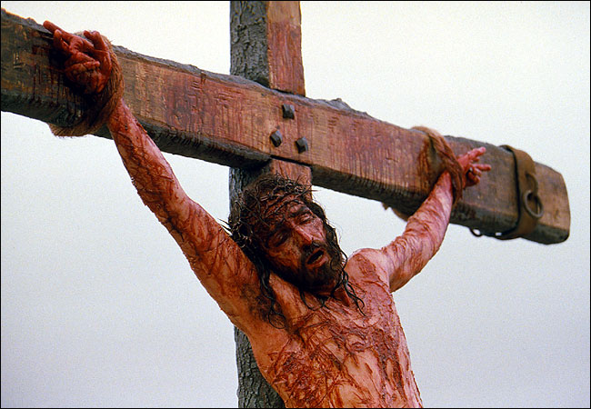 Jim Caviezel as Jesus on the cross in The Passion of the Christ (2004)