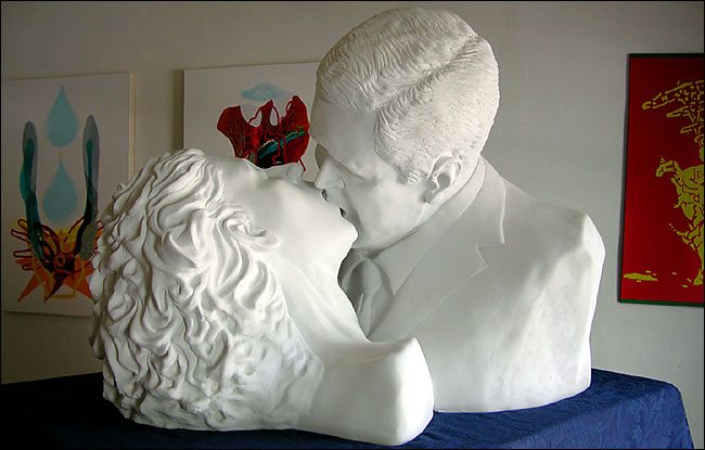 Rachel Mason's Kissing President Bush, Parlour Projects gallery, New York, August 2004.