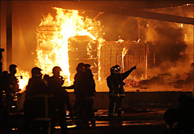 Whole streets are set into fire by Muslims during a night of rioting, Pierrefitte-sur-Seine, just north of Paris, late November 4, 2005.