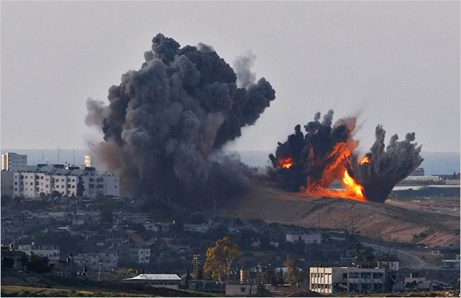 On the sixth day of Israels massive attack on Hamas sites throughout Gaza in retaliation for the recent rocket fire from the area, Israeli bombs strike Palestinian targets in the northern Gaza Strip, January 1, 2009.