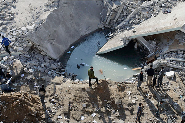 On the fourteenth day of Israels war against Gaza, Israeli warplanes attack rocket-launching sites and missile-manufacturing facilities, January 9, 2009.