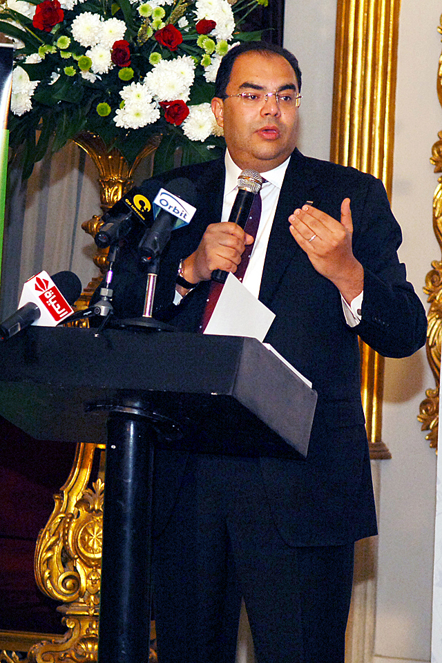 Mahmoud Mohie ad-Din, the Egyptian Minister of Investment, addresses an event celebrating the publishing of the Arabic translation of George Cooper's book 'The Origin of the Financial Crises' (2008), hosted by Nahdet Misr publishers, Manyal Palace, Cairo, December 15, 2009.